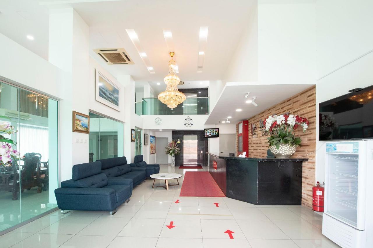 OYO 90337 Sungai Rengit City Resort 3 Pengerang Bagian luar foto