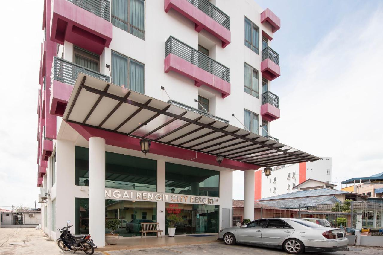OYO 90337 Sungai Rengit City Resort 3 Pengerang Bagian luar foto