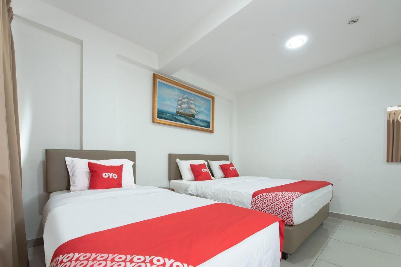 OYO 90337 Sungai Rengit City Resort 3 Pengerang Bagian luar foto